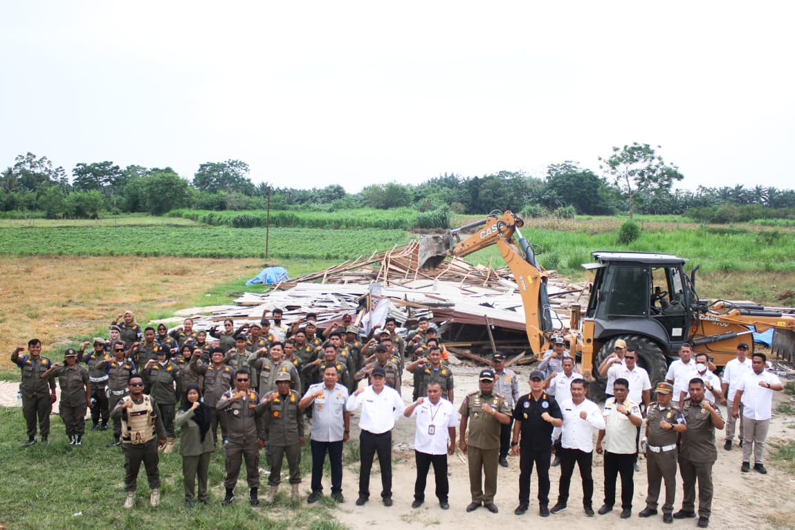 3 Tempat Hiburan Malam Diruntuhkan BNNK Deli Serdang Dan Satpol PP