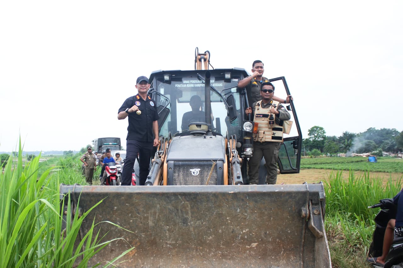 3 Tempat Hiburan Malam Diruntuhkan BNNK Deli Serdang Dan Satpol PP