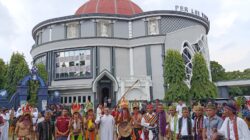 Warna-warni Tenun NTT Hiasi Gereja St. Petrus Palembang, Ribuan Warga Ikuti Misa Inkulturasi