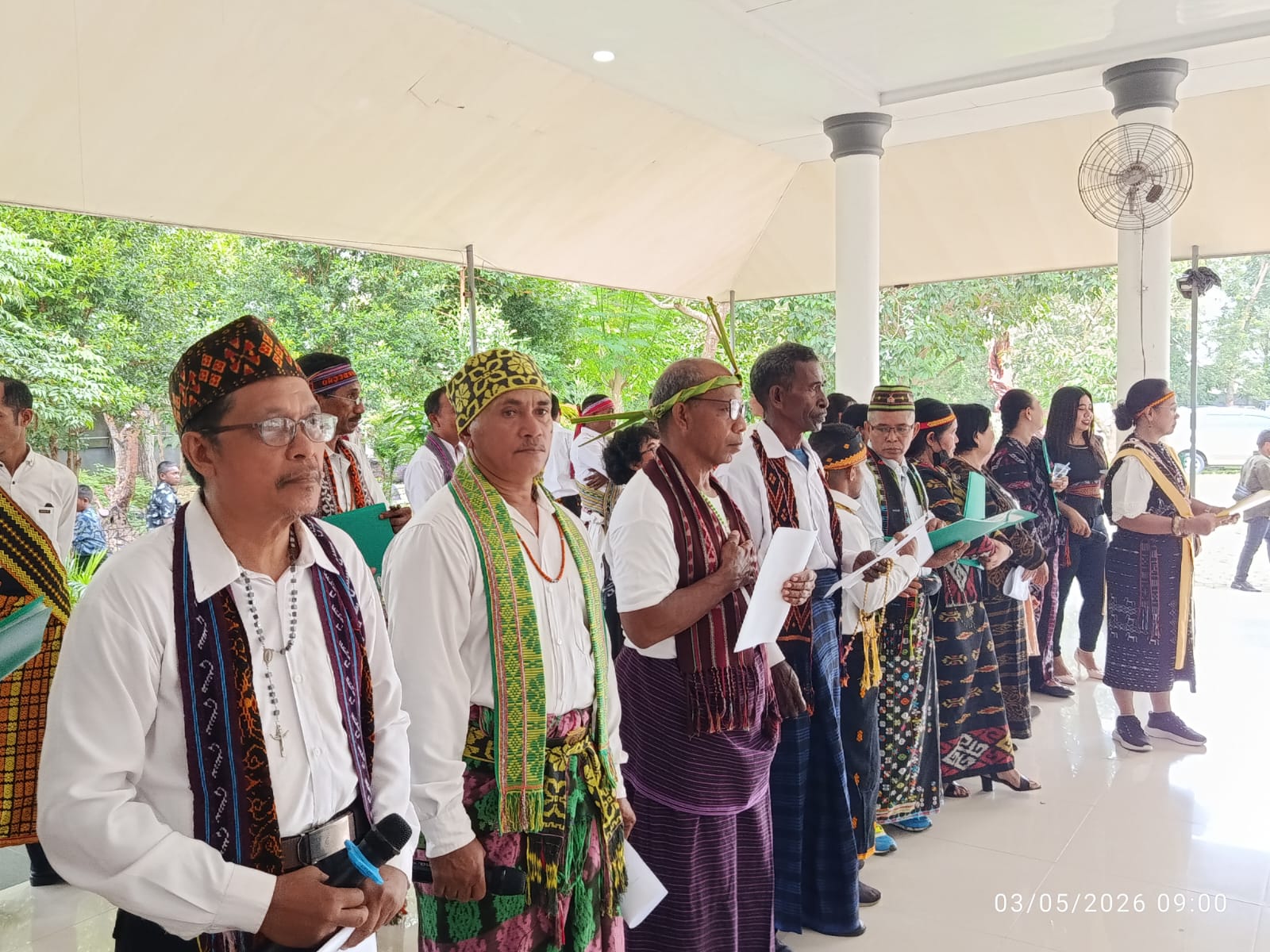Warna-warni Tenun NTT Hiasi Gereja St. Petrus Palembang, Ribuan Warga Ikuti Misa Inkulturasi