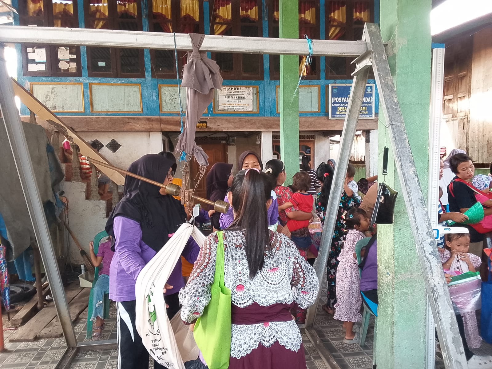 Pemdes Sukarami Gelar Pelayanan Posyandu Cegah Stunting & Pantau Kesehatan Warga