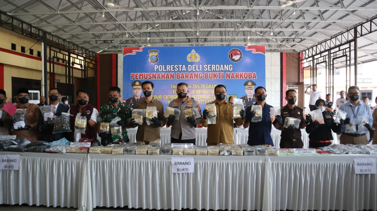 Polresta Deli Serdang Musnahkan 54,355 Kg Sabu 8,981 Butir Ekstasi dan 3,175 Buah Liquid Catridge