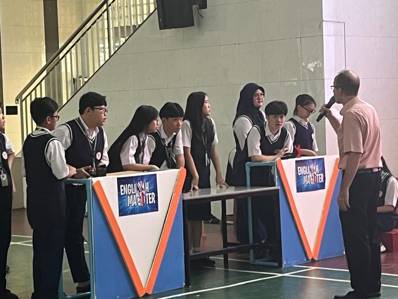 Kuasai Bahasa Inggris, Siswa SMP Kusuma Bangsa Palembang Siap Taklukkan Dunia Lewat Ajang ‘English Master’