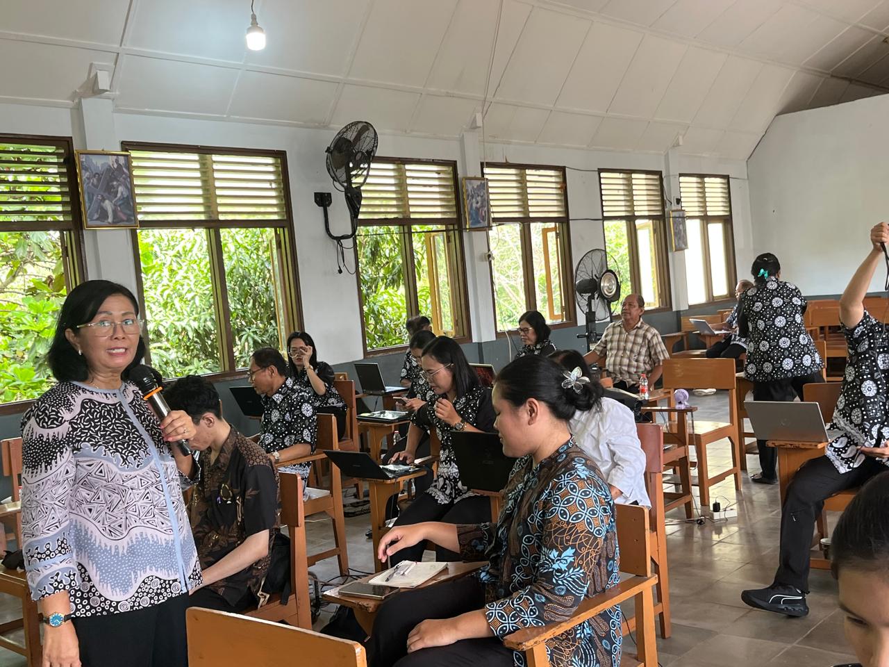 Tingkatkan Kualitas Kurikulum Merdeka, Yayasan Santo Louis Gelar Workshop Pembelajaran Mendalam bagi Guru SMP St Louis dan SMA Xaverius 2 Palembang