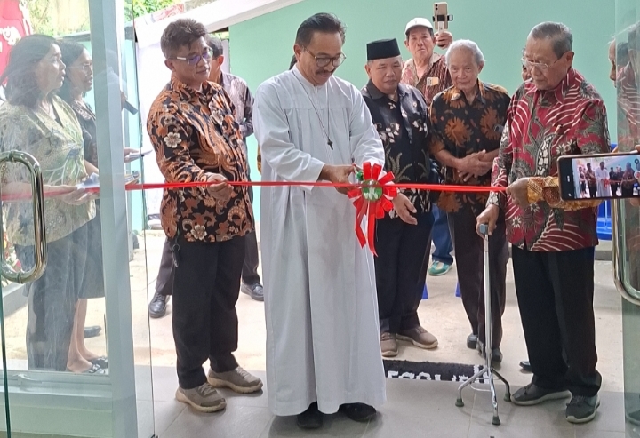 Wujudkan Komitmen Pendidikan, Yayasan Santo Louis Palembang Resmikan Gedung Kantor Baru