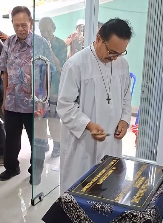 Wujudkan Komitmen Pendidikan, Yayasan Santo Louis Palembang Resmikan Gedung Kantor Baru