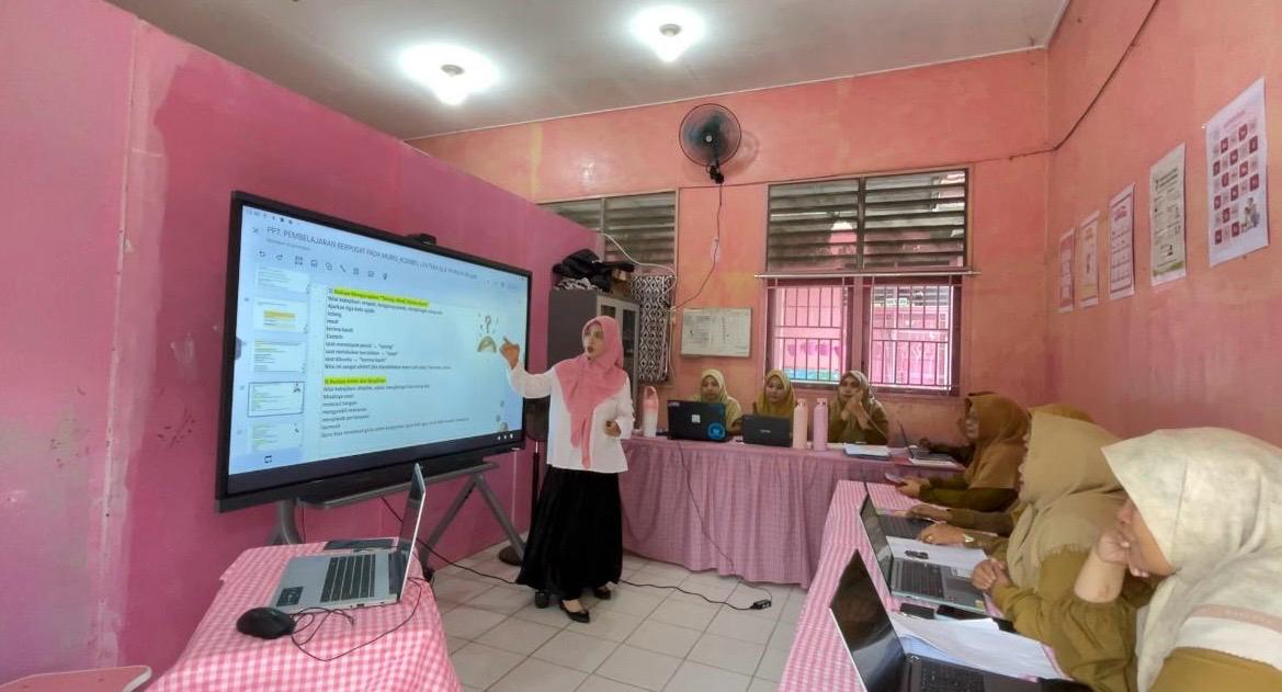 Menguatkan Mutu Sekolah Lewat Model "PERSIMBELIMEN" Berbasis Komunitas Belajar Menguatkan Mutu Sekolah Lewat Model "PERSIMBELIMEN" Berbasis Komunitas Belajar