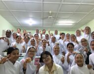 Postulan dan Novis St. Bonaventura Mengikuti Pelatihan Penulisan Doa Sederhana dalam Bahasa Inggris bersama Dosen dan Mahasiswa PBI UKMC
