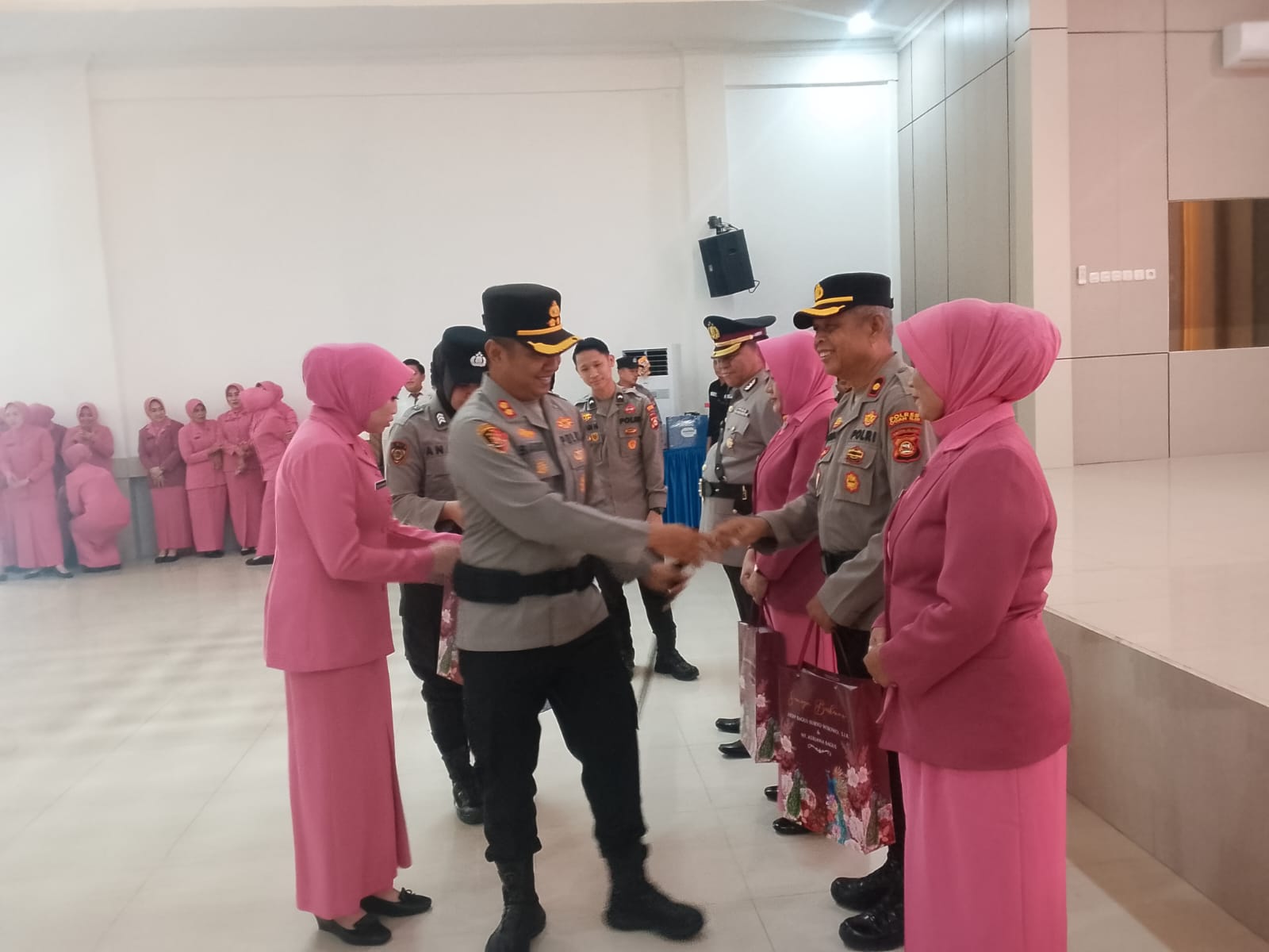 Kapolres Ogan Ilir Pimpin Sertijab Serah Terima Jabatan Kabag Ren Kapolsek Tanjung Raja