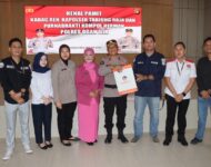Kapolres Ogan Ilir Pimpin Wisuda Purnabakti Kompol Herman, Beri Penghormatan Terakhir dan Apresiasi Pengabdian