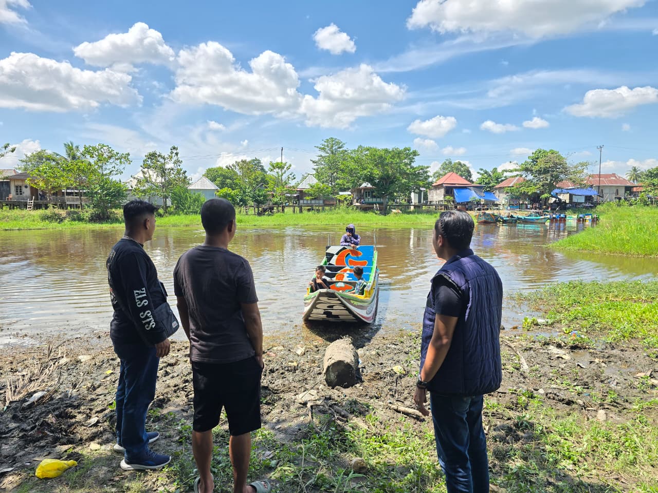 Polsek Indralaya Intensifkan Monitoring dan Pengamanan Wisata Air Cegah Korban Tenggelam Saat Libur Idul Adha 1447 H