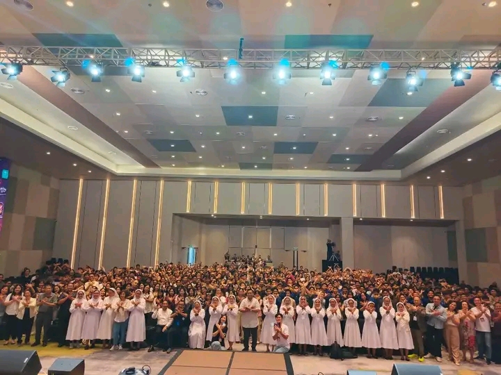 Rayakan Tahun Devosional, 500 Orang Muda Katolik Hadiri Perayaan Ekaristi dan KRK Pentakosta KAPal 2026
