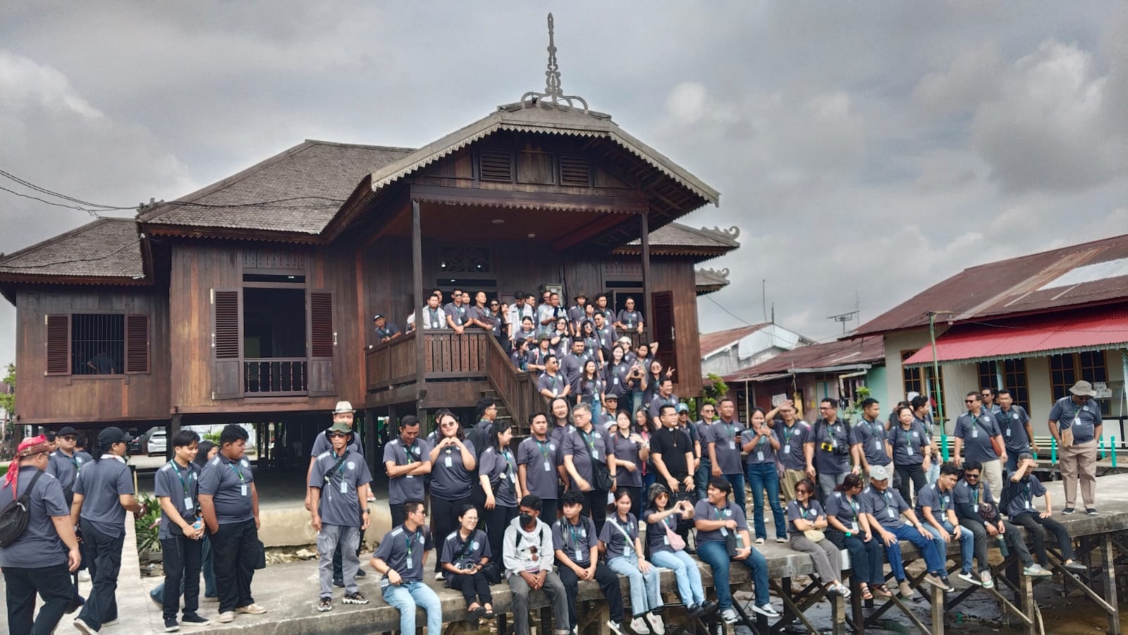 Nikmati Keragaman Budaya, Peserta PKSN XIII Sambangi Komunitas Etnis di Pontianak