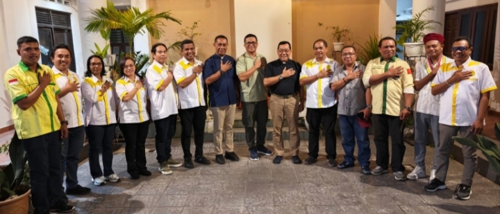 Sambut Keuskupan Militer di Ambon, Ormas Katolik (ISKA, PK, PMKRI, WKRI) Perkokoh Sinergi Kebangsaan dan Iman Sambut Keuskupan Militer di Ambon, Ormas Katolik (ISKA, PK, PMKRI, WKRI) Perkokoh Sinergi Kebangsaan dan Iman