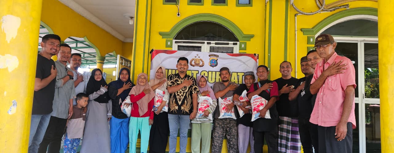 Satres Narkoba Polresta Deli Serdang Gelar Jumat Curhat Dan Berikan Tali Asih Kepada Anak Yatim