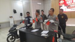 Polisi Tangkap Pelaku Begal Yang Meresakan Warga Pemulutan Polisi Tangkap Pelaku Begal Yang Meresakan Warga Pemulutan