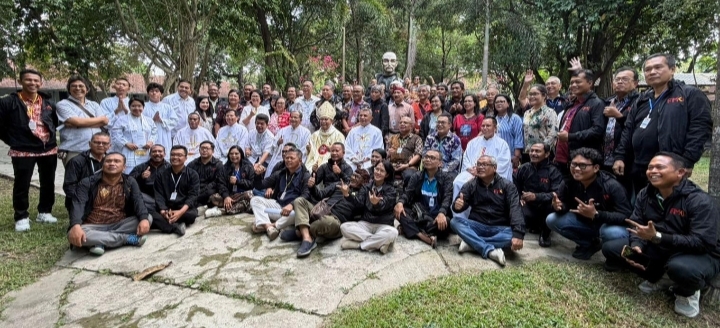 Seruan Moral: Sebuah Koreksi Persaudaraan Forum Masyarakat Katolik Indonesia Seruan Moral: Sebuah Koreksi Persaudaraan Forum Masyarakat Katolik Indonesia