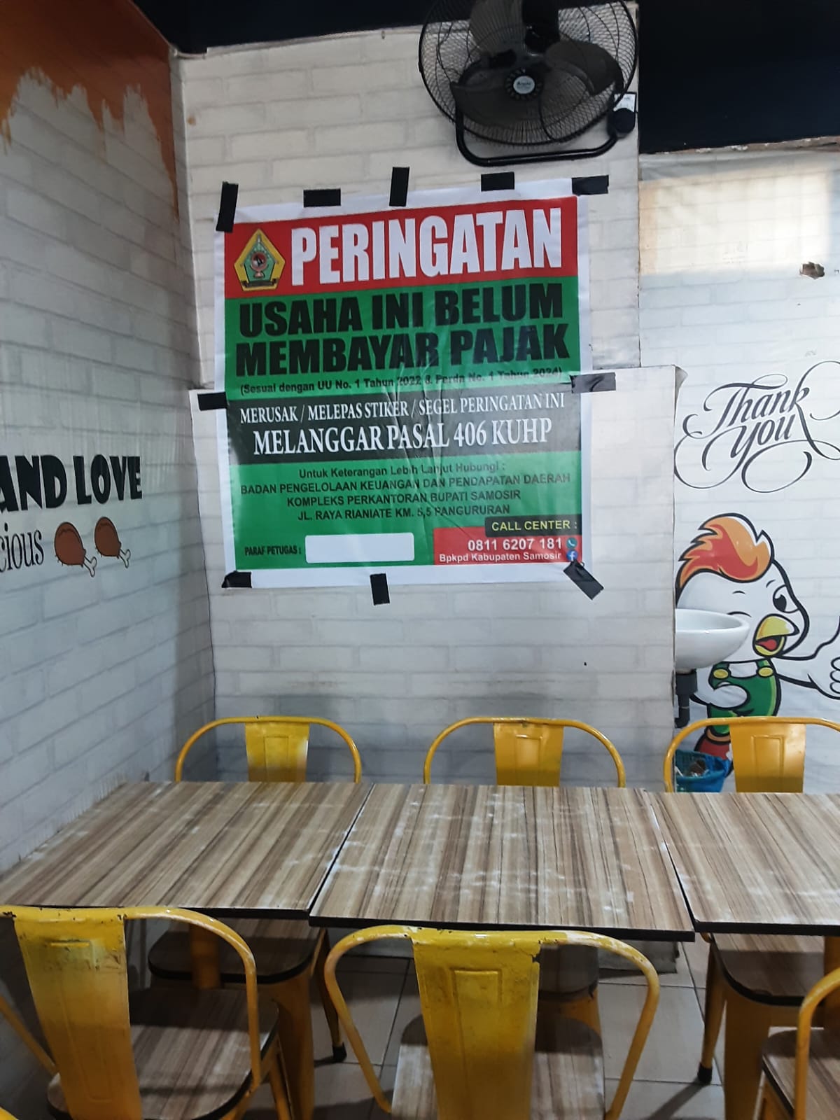 MENJADI HIASAN DINDING, BANNER PERINGATAN BELUM MEMBAYAR PAJAK dari BPKPD Kab SAMOSIR TELAH TERPAJANG LEBIH DARI 2 TAHUN MENJADI HIASAN DINDING, BANNER PERINGATAN BELUM MEMBAYAR PAJAK dari BPKPD Kab SAMOSIR TELAH TERPAJANG LEBIH DARI 2 TAHUN