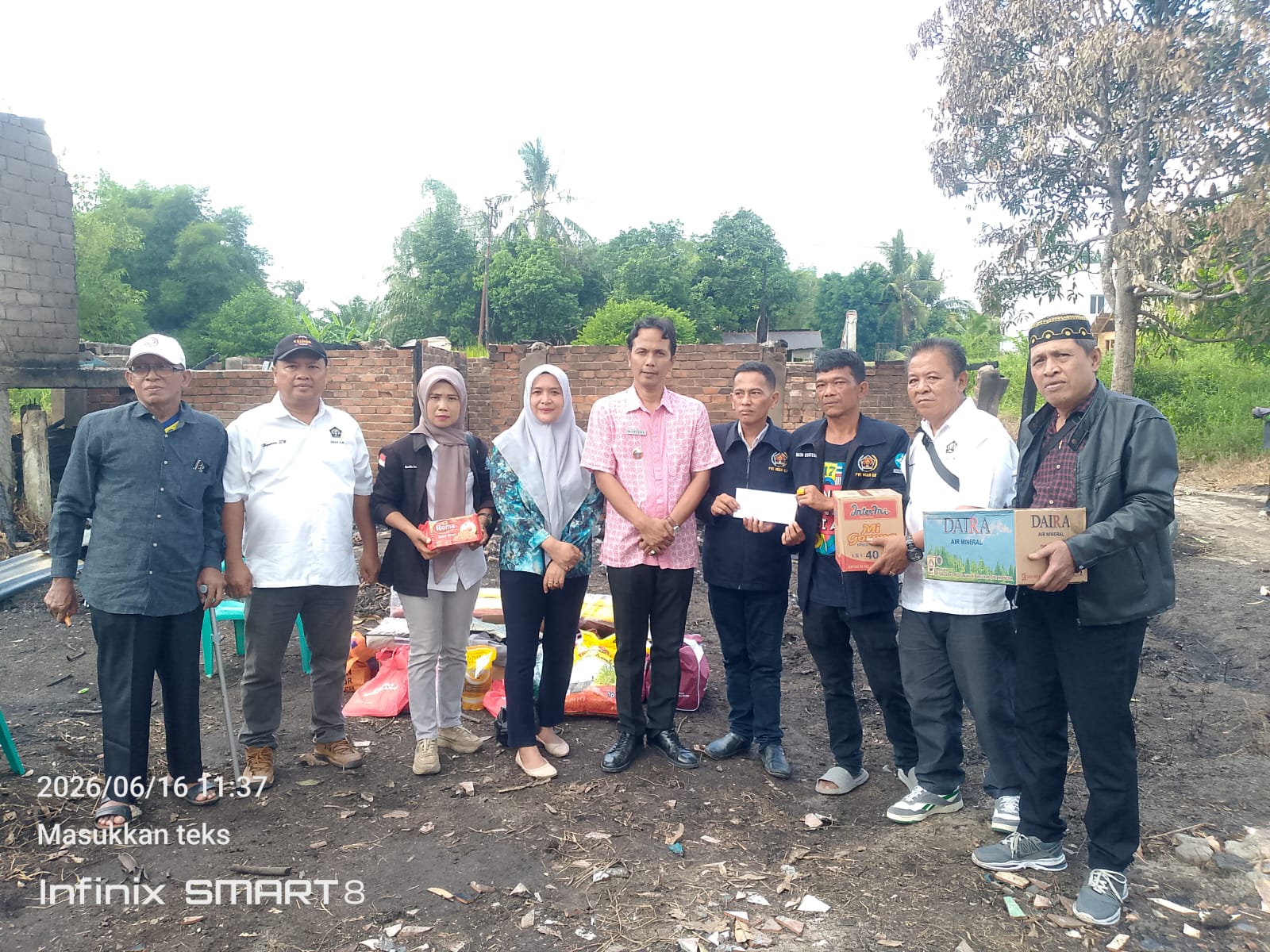 PWI Berduka Anggota Meidi Irwansyah Kehilangan Rumah dan Segala Harta Dilalap Api PWI Berduka Anggota Meidi Irwansyah Kehilangan Rumah dan Segala Harta Dilalap Api