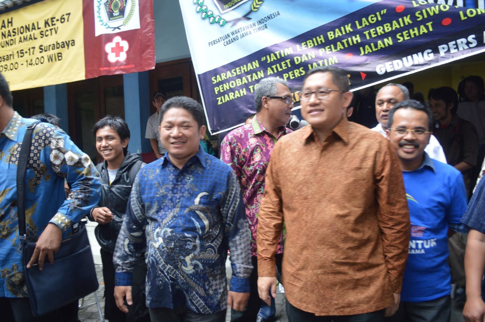 Teori-Teori Politik Sebagai Analisa Berfikir Teori-Teori Politik Sebagai Analisa Berfikir