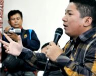 Teori-Teori Politik Sebagai Analisa Berfikir