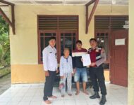 Patroli Humanis Sat Samapta Polres Ogan Ilir Bantu Lansia Pikun Kembali ke Keluarga