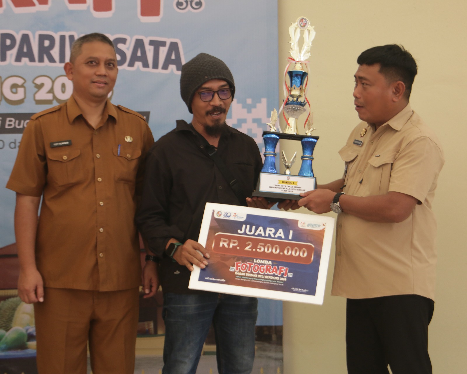 Suyono Raih Juara 1 Fotografi Cagar Budaya HUT APKASI Kabupaten Deli Serdang Suyono Raih Juara 1 Fotografi Cagar Budaya HUT APKASI Kabupaten Deli Serdang