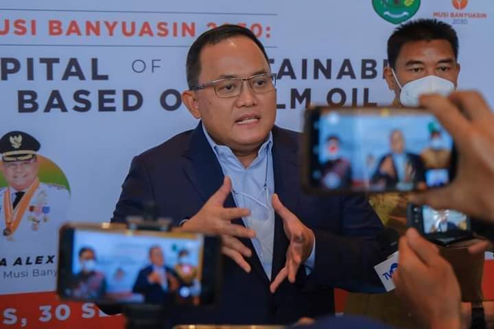 Launching Buku Musi Banyuasin 2030: World Capital of Sustainable Energy Based on Palm-Oil