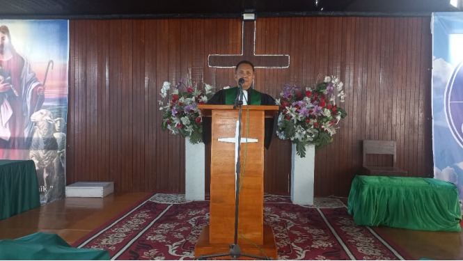 Langkah Allah yang Mendekat, dan Hati Manusia yang Harus Berbalik Langkah Allah yang Mendekat, dan Hati Manusia yang Harus Berbalik