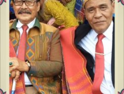 WAKIL BUPATI SAMOSIR MARTUA SITANGGANG HADIRI PESTA SYUKURAN POMPARAN RAJA NAI AMBATON (PARNA) se INDONESIA DI PANTAI TANDARABUN DESA DOS NI ROHA KEC SIMANINDO KAB SAMOSIR JUMAT 8 JULI 2023