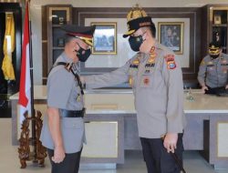 Kapolda Riau Irjen Pol Mohammad Iqbal Lantik AKBP Wendry Purbiyantoro Sebagai Dir Binmas