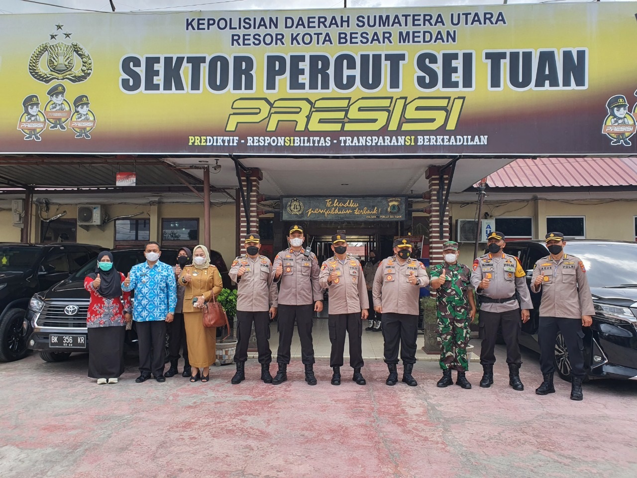 Tim  Mabes  Polri Tinjau Gebiar Vaksinasi Polsek Percut Sei Tuan