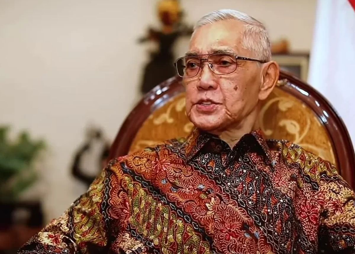 Breaking News! Wapres Ke-6 RI Try Sutrisno Meninggal Dunia Breaking News! Wapres Ke-6 RI Try Sutrisno Meninggal Dunia