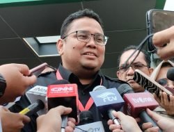 KPU Resmi Tetapkan Capres-Cawapres Pemilu 2024, Ketua Bawaslu Ingatkan Tak Curi Start Kampanye – Pemilu 
