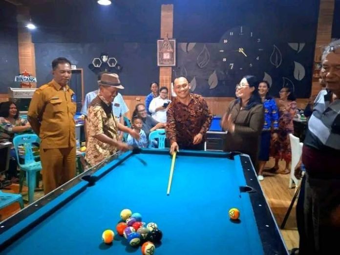 Ada Cafe di Taput Bernuansa Hiburan dengan Sajian Olahraga Billiard