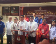 “Frederik V Palimbong dan Andrew B Silambi Daftar ke KPU : Mampukah Koalisi 10 Partai Mengguncang Pilkada Toraja Utara?”