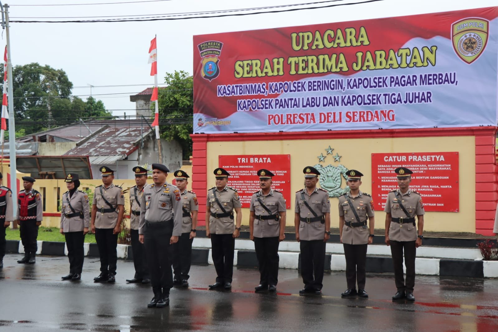 Polresata Deli Serdang Sertijab Kasat Binmas Dan 4 Kapolsek Polresata Deli Serdang Sertijab Kasat Binmas Dan 4 Kapolsek