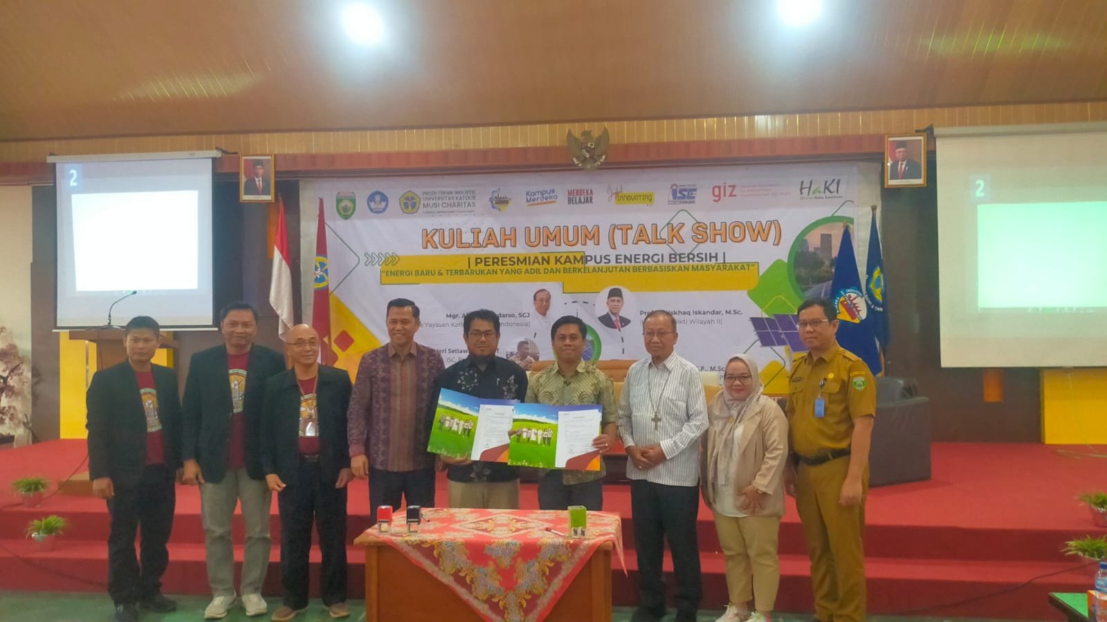 UKMC Selenggarakan Kuliah Umun dan Resmikan Kampus Energi Bersih