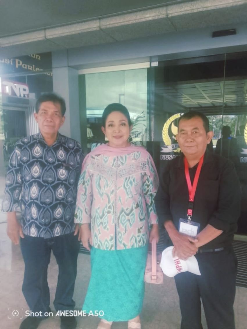Korwil PMPHI Sumut Drs Gandi Parapat: Hanya Titiek Soeharto yang Mampu 'Menyelamatkan' Prabowo Korwil PMPHI Sumut Drs Gandi Parapat: Hanya Titiek Soeharto yang Mampu 'Menyelamatkan' Prabowo
