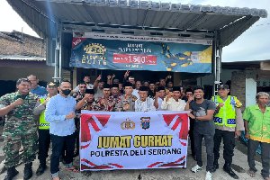 Kapolresta Deli Serdang Giat Juma't Curhat Kepada Masyarakat Kapolresta Deli Serdang Giat Juma't Curhat Kepada Masyarakat