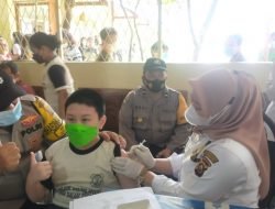 Siswa kelas 1-6 SD Xaverius 2 Palembang  Ikuti Vaksinasi Merdeka