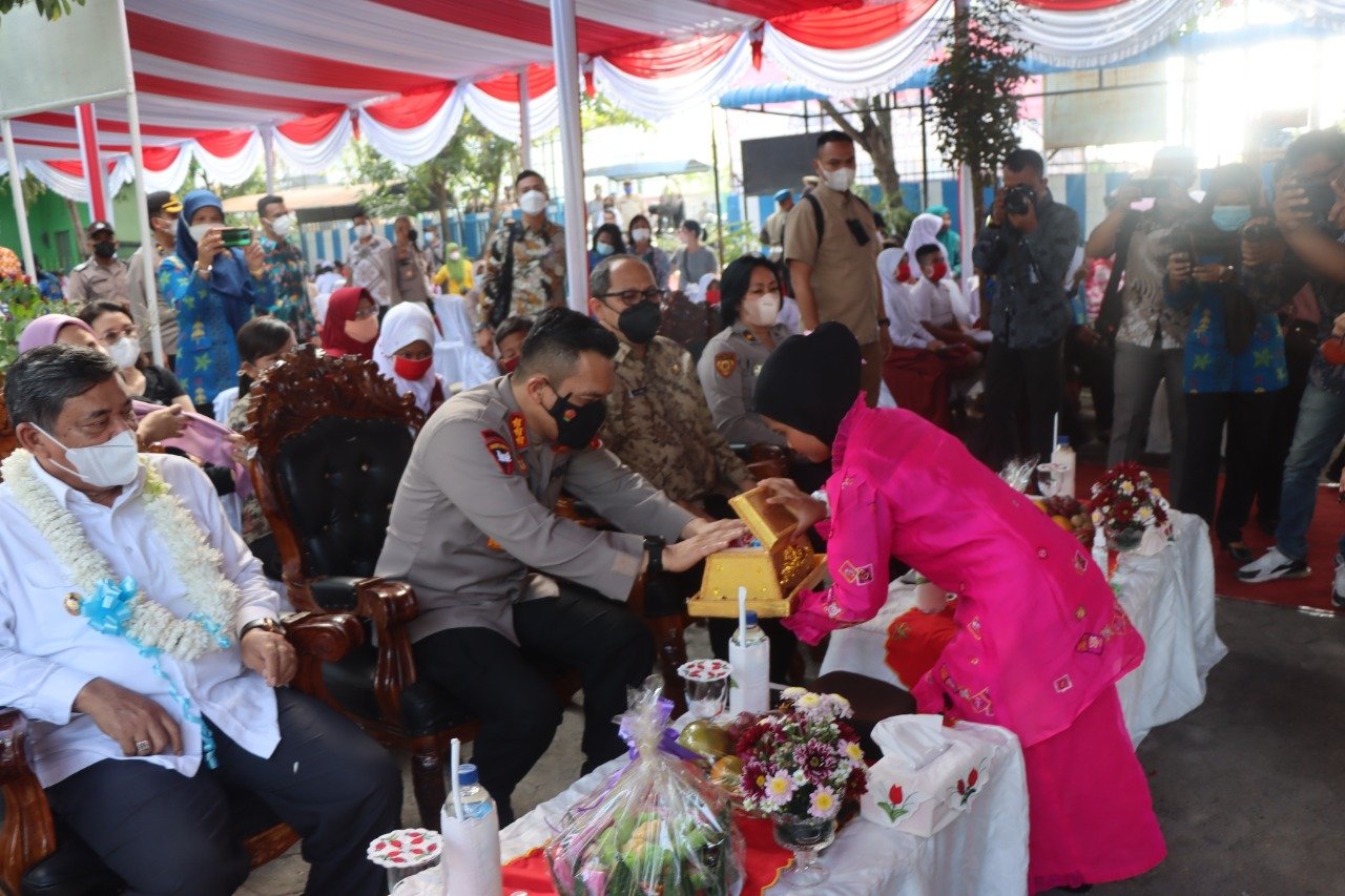 Kombes Pol Irsan Sinuhaji SIK. MH Lounching Vaksinasi Merdeka Usia 6 s/d 12 Tahun