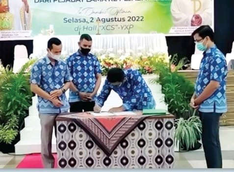 Pelantikan dan Serah Terima Jabatan KS/WKS Sekolah Xaverius Yayasan Xaverius Palembang (YXP) Serta Pelaksana Bidang Kantor Pusat Yayasan Xaverius Palembang