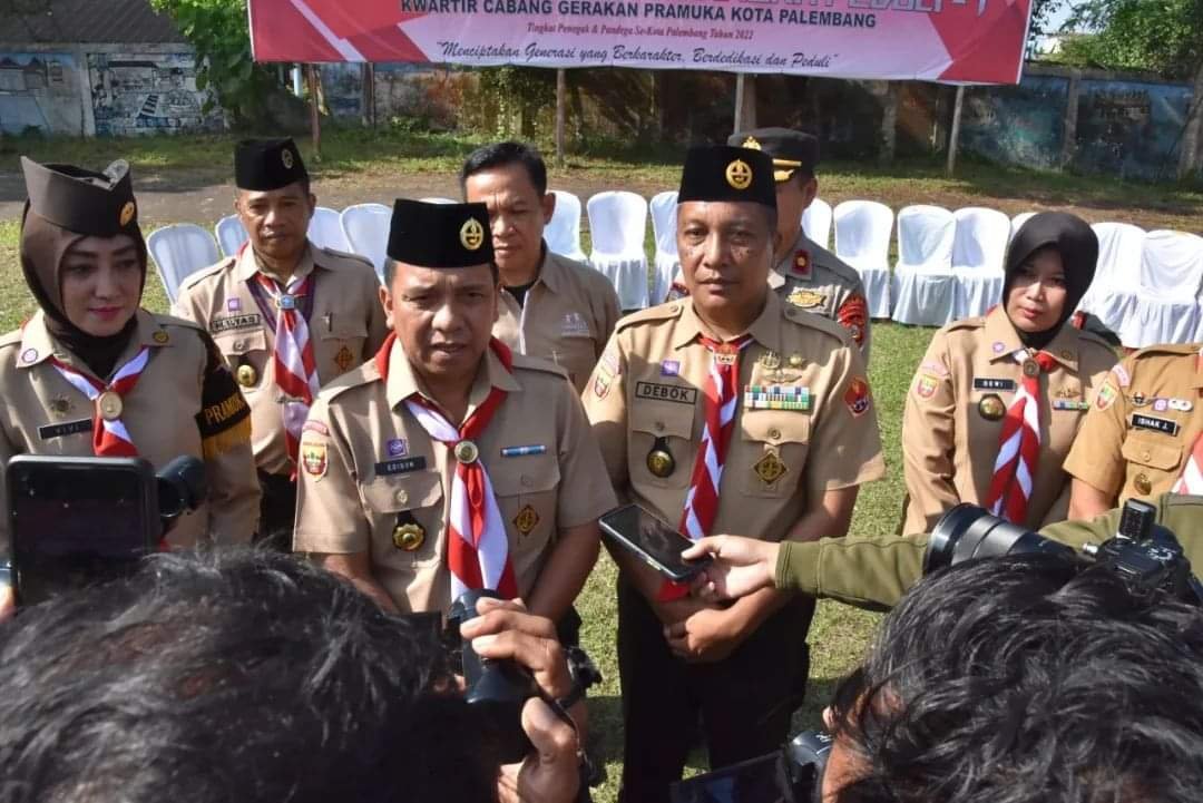 Perkemahan Bakti Pramuka Peduli 1 Kwartir Cabang Gerakan Palembang di buka secara resmi oleh Kasiter Kasrem 044/Gapo Kol Inf Debok Sumantokoh, SH