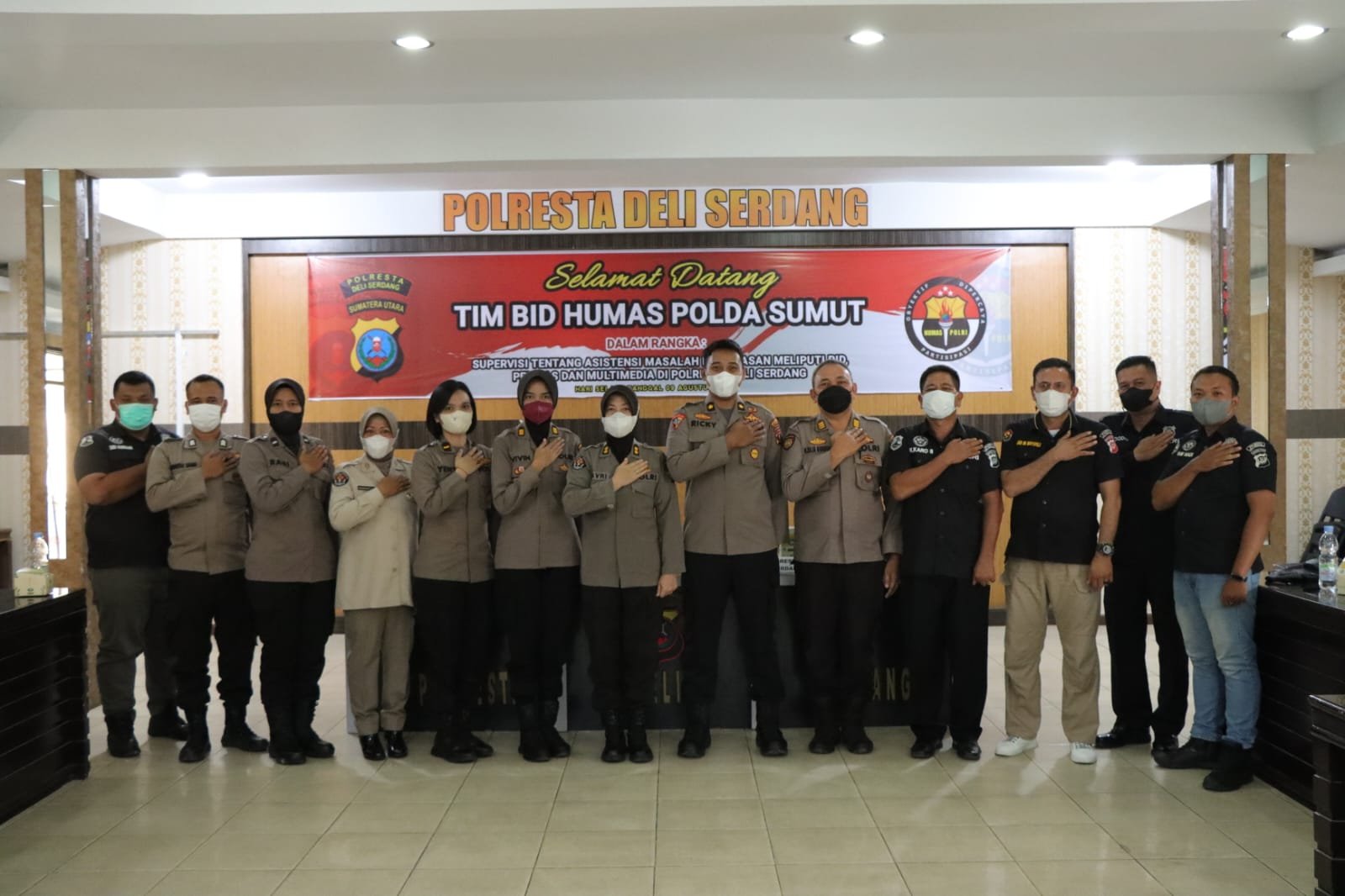 Tim Bid Humas Polda Sumut Gelar Supervisi Di Polresta Deli Serdang Tim Bid Humas Polda Sumut Gelar Supervisi Di Polresta Deli Serdang