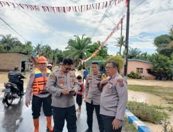 Polresta Deli Serdang Berikan Bantuan Dan Evakuasi Masyarakat Terdampak Banjir