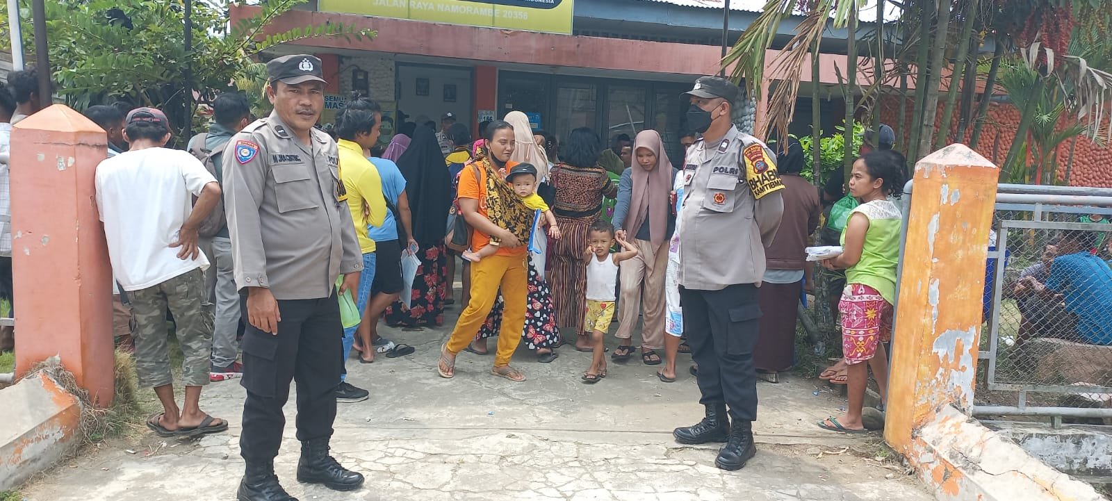 Polsek Namorambe Monitoring Penyaluran BLT Polsek Namorambe Monitoring Penyaluran BLT