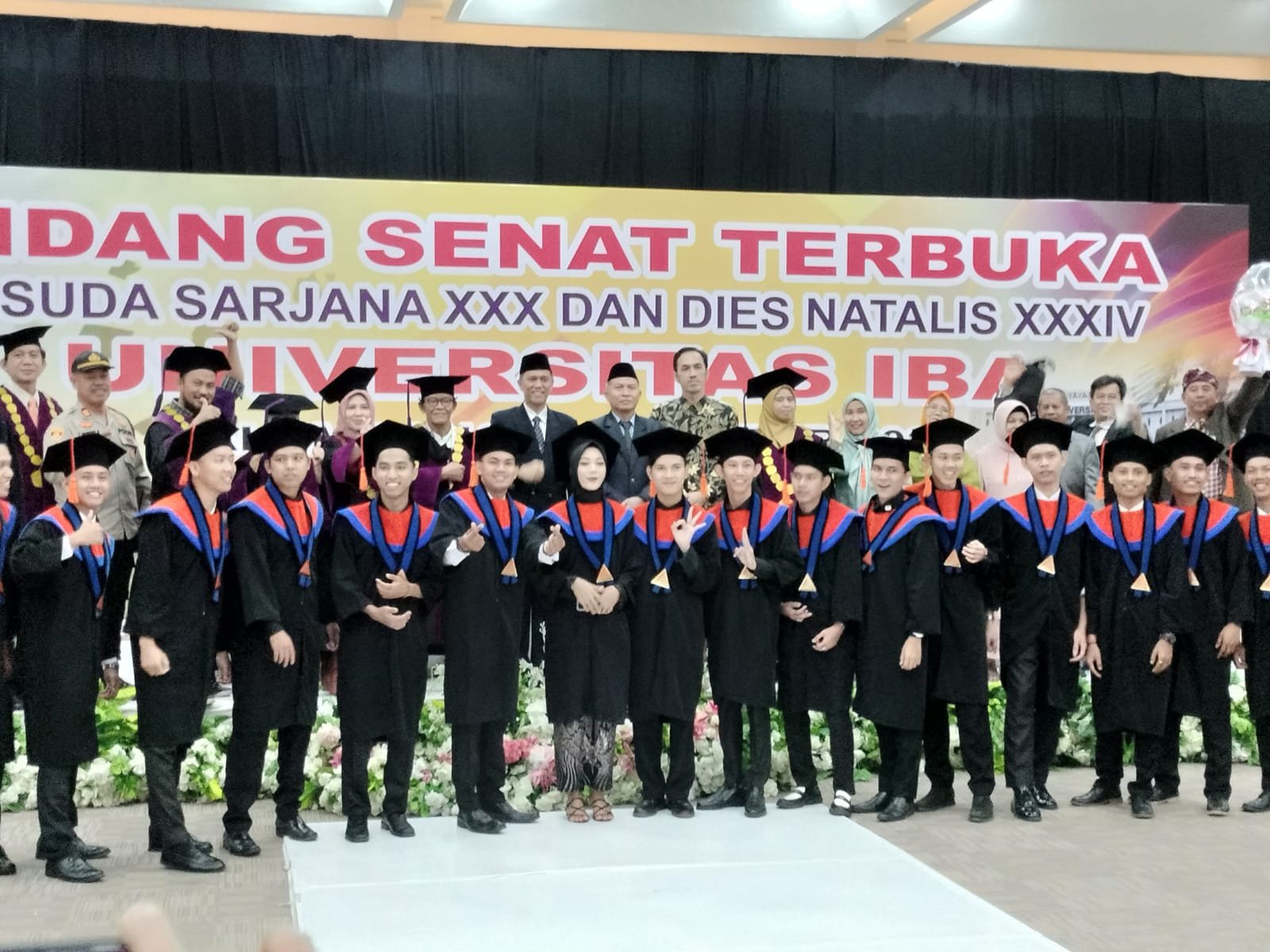 Universitas IBA Wisuda ke-30 dan Dies Natalis ke-34 Universitas IBA Wisuda ke-30 dan Dies Natalis ke-34