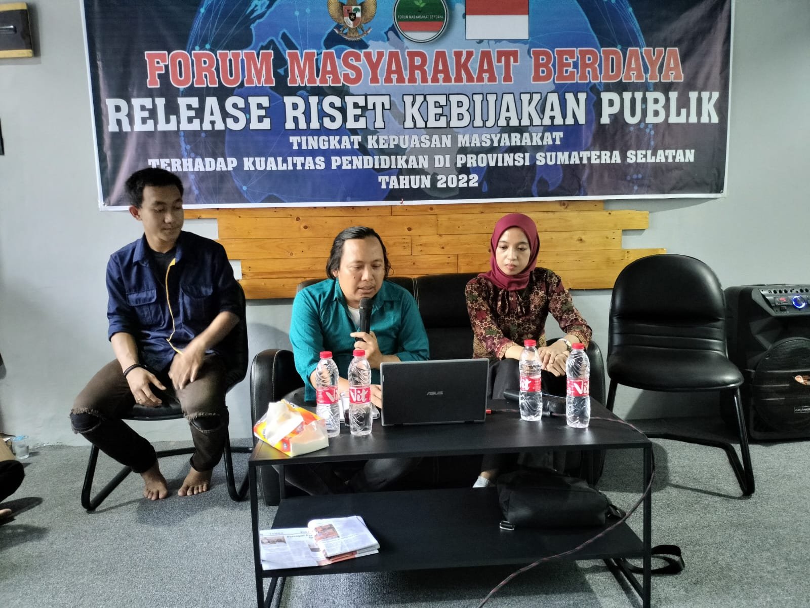 FMB Merelease Riset Kebijakan Publik Tentang Tingkat Kepuasan Masyarakat Terhadap Kualitas Pendidikan di Sumsel FMB Merelease Riset Kebijakan Publik Tentang Tingkat Kepuasan Masyarakat Terhadap Kualitas Pendidikan di Sumsel