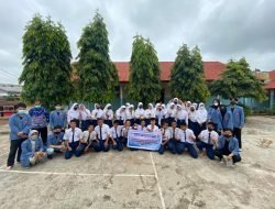 Mahasiswa MDP Berikan Proyek Integritas dan Gerakan Anti Korupsi di SMP YPI Tunas Bangsa Palembang